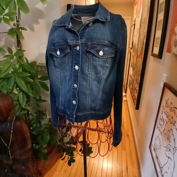 Artistic Stenciled Back Denim Jacket! - Picture 2 of 4